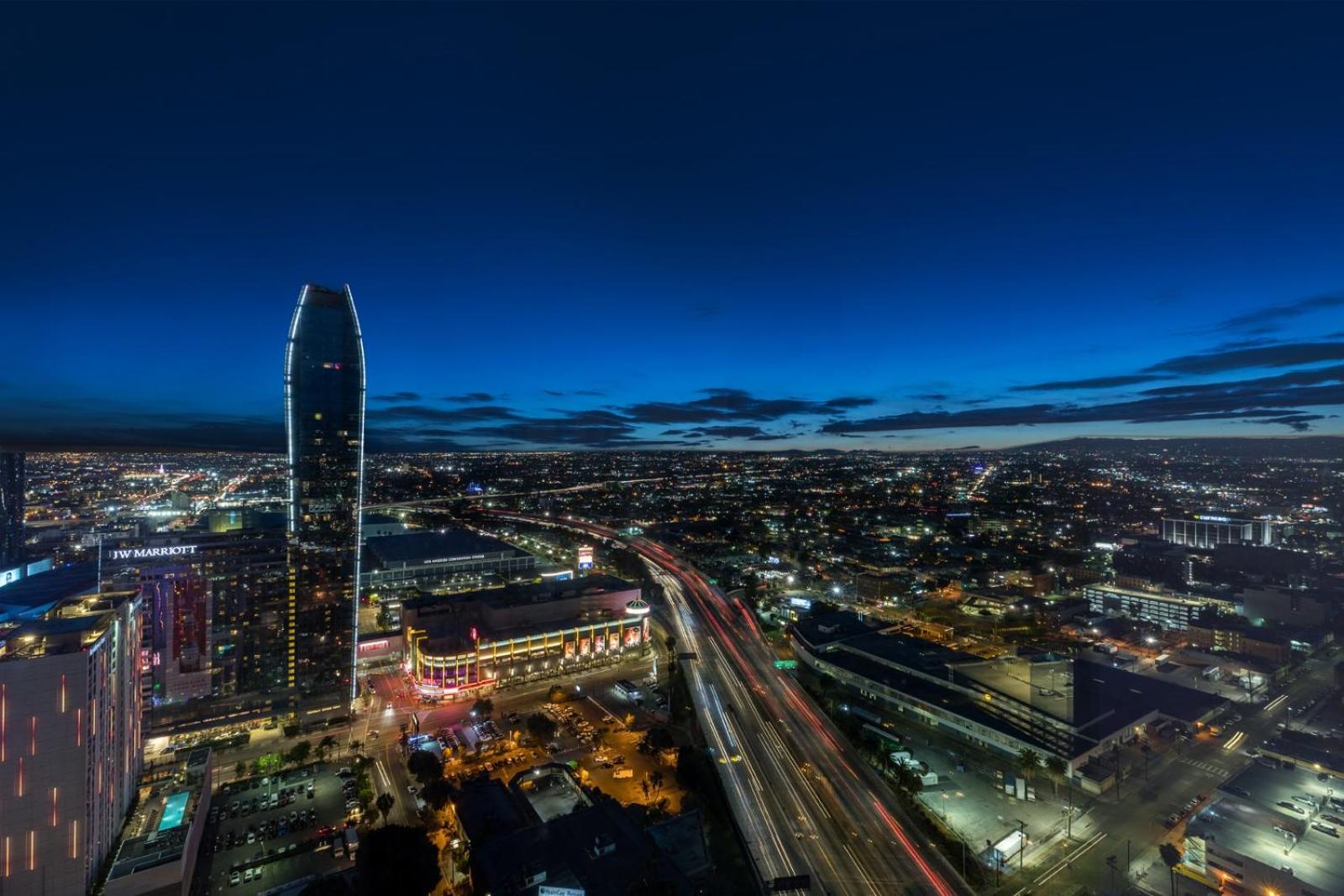 Lavish High-rise 2bed In The Hearth Of Downtown La Los Ángeles